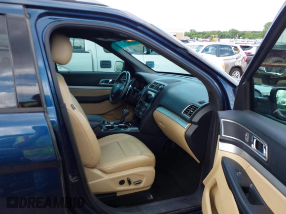 2017 Ford Explorer XLT z VIN 1FM5K7D86HGD63457, wystawiony jako IAAI lot #42363170 z przebiegiem 127 185 mil mil oraz . Historia ofert i sprzedaży dostępna na DreamBid. Obrazek 5.