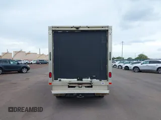 2017 Ford Transit z VIN 1FDBF8ZM1HKB48536, wystawiony jako IAAI lot #42306764 z przebiegiem 74 477 mil mil oraz . Historia ofert i sprzedaży dostępna na DreamBid. Obrazek 16.