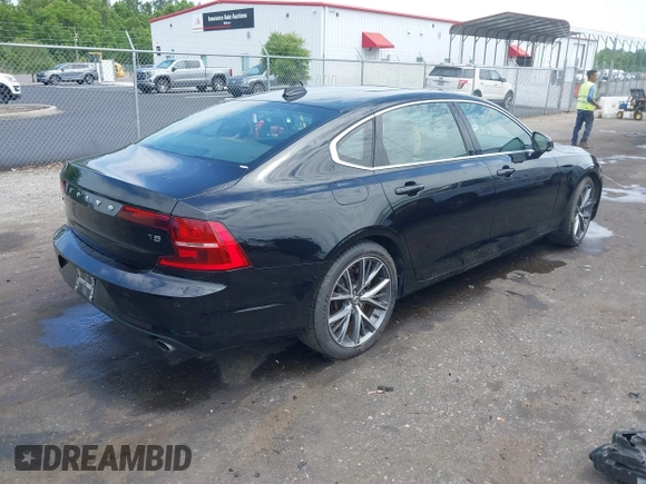 2018 Volvo S90 Momentum z VIN LVY982AKXJP032631, wystawiony jako IAAI lot #42204902 z przebiegiem 178 192 mil mil oraz . Historia ofert i sprzedaży dostępna na DreamBid. Obrazek 4.
