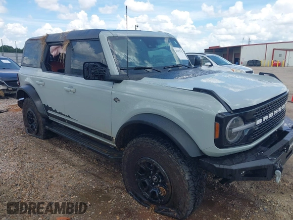 2021 Ford Bronco with VIN 1FMEE5DP6MLA61655, listed as a IAAI auction lot 42492762 with 88,313 mi miles and . Bid and sale history available at DreamBid. Image 1.