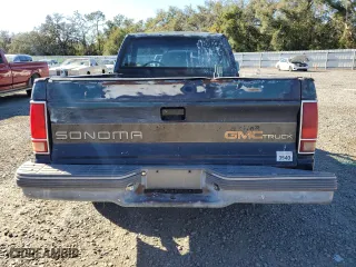 1992 GMC Sonoma with VIN 1GTCS14ZXN8512542, listed as a Copart auction lot 82427174 with 222,475 mi miles and Salvage Title. Bid and sale history available at carsss.com. Image 6.