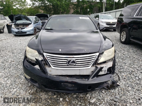 2010 Lexus LS 460 z VIN JTHCL5EF6A5006984, wystawiony jako Copart lot #60912355 z przebiegiem 185 116 mil mil oraz Czysty tytuł • Clean title. Historia ofert i sprzedaży dostępna na DreamBid. Obrazek 5.