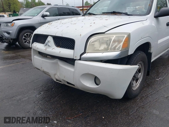 2007 Mitsubishi Raider LS with VIN 1Z7HC22K87S217299, listed as a IAAI auction lot 41983047 with 147,721 mi miles. Bid and sale history available at carsss.com. Image 6.
