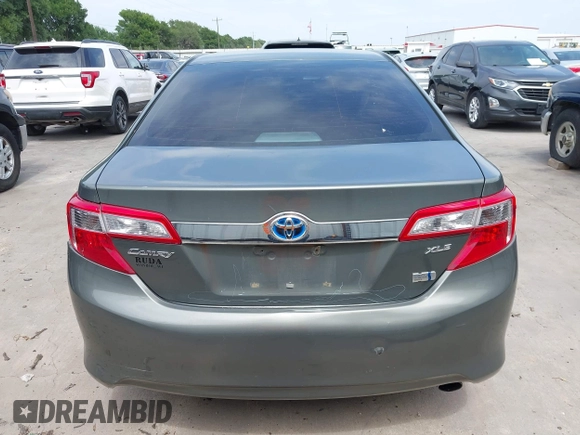 2012 Toyota Camry XLE z VIN 4T1BD1FKXCU034435, wystawiony jako IAAI lot #42024179 z przebiegiem 183 534 mil mil oraz . Historia ofert i sprzedaży dostępna na DreamBid. Obrazek 16.