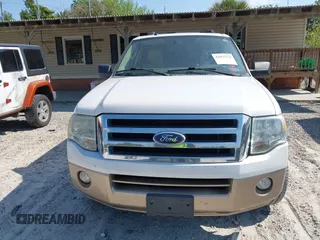 2011 Ford Expedition Max XLT z VIN 1FMJK1H57BEF44680, wystawiony jako IAAI lot #42052578 z przebiegiem 171 357 mil mil oraz . Historia ofert i sprzedaży dostępna na DreamBid. Obrazek 12.