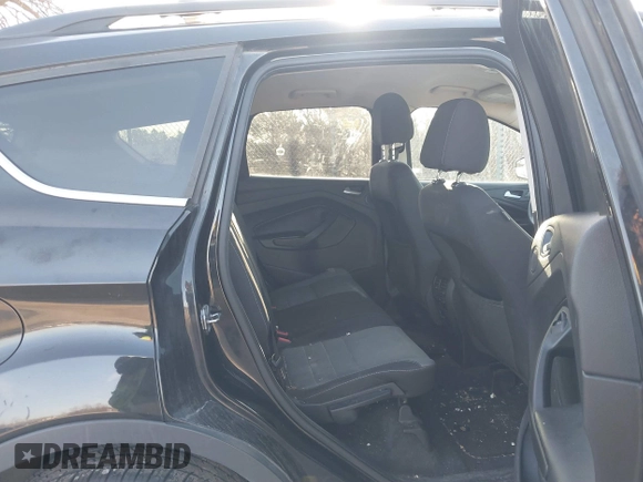 2013 Ford Escape SE with VIN 1FMCU0G94DUB53061, listed as a IAAI auction lot 41781462 with 220,915 mi miles. Bid and sale history available at carsss.com. Image 8.