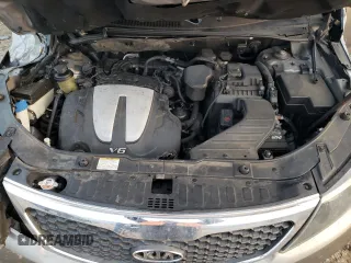 2013 Kia Sorento LX with VIN 5XYKTDA24DG368043, listed as a Copart auction lot 42010575 with 160,825 mi miles and Salvage Title. Bid and sale history available at carsss.com. Image 14.