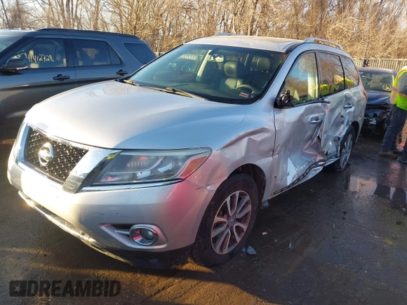 2013 Nissan Pathfinder SV with VIN 5N1AR2MM0DC638476, listed as a IAAI auction lot 41413391 with 120,743 mi miles. Bid and sale history available at carsss.com. Image 18.
