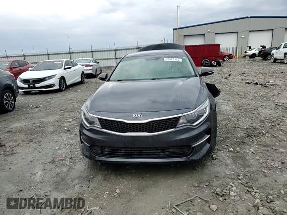 2017 Kia Optima LX z VIN KNAGT4L31H5157034, wystawiony jako Copart lot #45582345 z przebiegiem 239 655 mil mil oraz Szkoda całkowita • Salvage title. Historia ofert i sprzedaży dostępna na DreamBid. Obrazek 10.