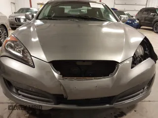2012 Hyundai Genesis Coupe 2.0T with VIN KMHHT6KD6CU075565, listed as a IAAI auction lot 42083888 with 106,523 mi miles and . Bid and sale history available at DreamBid. Image 18.