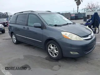 2006 Toyota Sienna XLE with VIN 5TDZA22C86S449617, listed as a IAAI auction lot 42204609 with 189,879 mi miles. Bid and sale history available at carsss.com. Image 1.