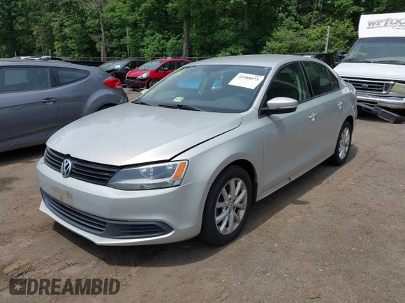 2011 Volkswagen Jetta SE with VIN 3VWDX7AJ0BM367281, listed as a IAAI auction lot 42288075 with 247,916 mi miles and . Bid and sale history available at DreamBid. Image 2.