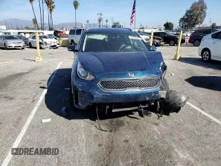 2019 Kia Niro EX with VIN KNDCC3LC0K5274896, listed as a Copart auction lot 47688545 with 81,528 mi miles and Salvage Title. Bid and sale history available at carsss.com. Image 11.