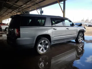 2020 GMC Yukon XL Denali with VIN 1GKS2HKJ9LR166965, listed as a Copart auction lot 45593805 with 67,516 mi miles and Salvage Title. Bid and sale history available at carsss.com. Image 3.