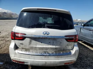 2024 Infiniti QX80 LUXE with VIN JN8AZ2AE1R9329139, listed as a Copart auction lot 47217695 with 29,498 mi miles and Clean Title. Bid and sale history available at carsss.com. Image 6.