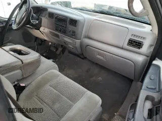 2001 Ford Super Duty F-250 XL with VIN 1FTNX20L01EB77093, listed as a Copart auction lot 81610324 with 219,741 mi miles and Salvage Title. Bid and sale history available at carsss.com. Image 8.