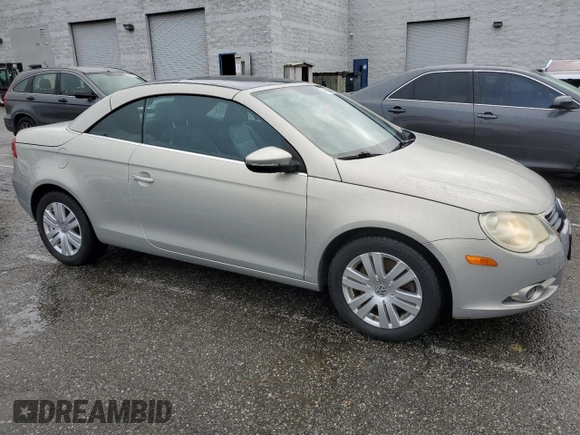 2010 Volkswagen Eos Komfort с VIN WVWBA7AH1AV016859, выставлен на аукционе Copart как лот 49053605 с пробегом 98 557 миль миль и Чистый • Clean title. История ставок и продаж доступна на DreamBid. Изображение 4.