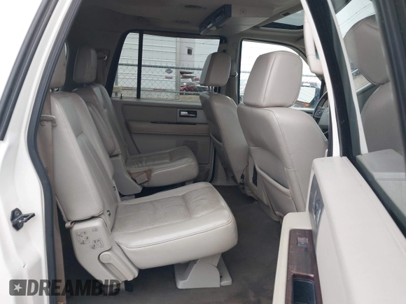 2008 Ford Expedition EL Limited with VIN 1FMFK205X8LA06664, listed as a IAAI auction lot 41258163 with 247,906 mi miles. Bid and sale history available at carsss.com. Image 8.