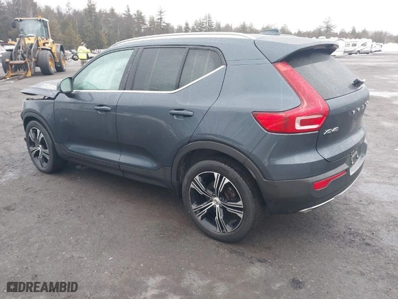 2020 Volvo XC40 Inscription with VIN YV4162UL9L2264634, listed as a IAAI auction lot 41717331 with 36,243 mi miles. Bid and sale history available at carsss.com. Image 3.