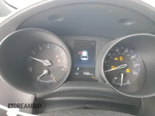 2022 Toyota C-HR XLE z VIN JTNKHMBXXN1131677, wystawiony jako Copart lot #57052965 z przebiegiem 77 600 mil mil oraz Szkody całkowita. Historia ofert i sprzedaży dostępna na DreamBid. Obrazek 9.
