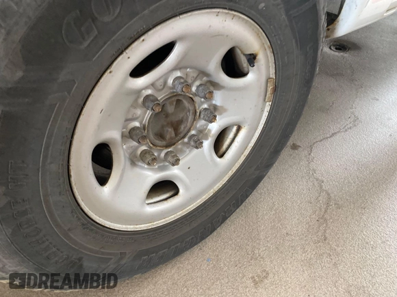 2017 Chevrolet Express Cargo with VIN 1GCWGAFF7H1324799, listed as a IAAI auction lot 42886617 with 214,293 mi miles and . Bid and sale history available at DreamBid. Image 8.