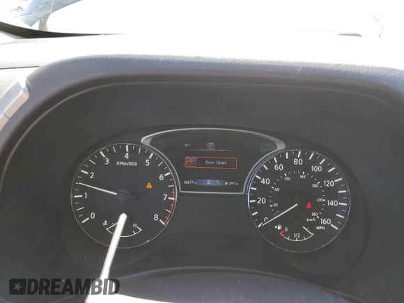 2019 Nissan Pathfinder SV with VIN 5N1DR2MN0KC603021, listed as a Copart auction lot 55785595 with 60,674 mi miles and Salvage title. Bid and sale history available at DreamBid. Image 9.