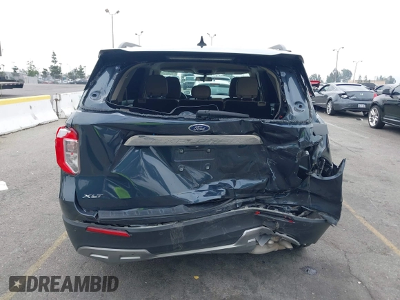 2022 Ford Explorer XLT z VIN 1FMSK7DH4NGB75826, wystawiony jako IAAI lot #42443067 z przebiegiem 85 806 mil mil oraz . Historia ofert i sprzedaży dostępna na DreamBid. Obrazek 17.