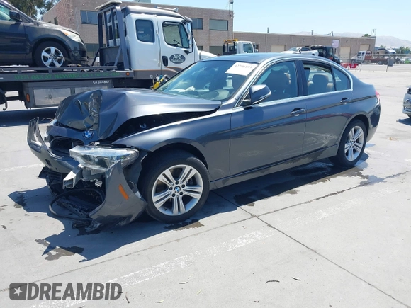 2016 BMW 3 Series 328i z VIN WBA8E9G52GNT84514, wystawiony jako IAAI lot #42396193 z przebiegiem 94 961 mil mil oraz . Historia ofert i sprzedaży dostępna na DreamBid. Obrazek 16.