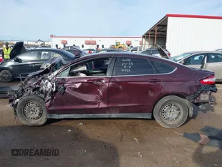 2013 Ford Fusion S with VIN 3FA6P0G73DR272918, listed as a IAAI auction lot 41649153 with 1 mi miles. Bid and sale history available at carsss.com. Image 14.