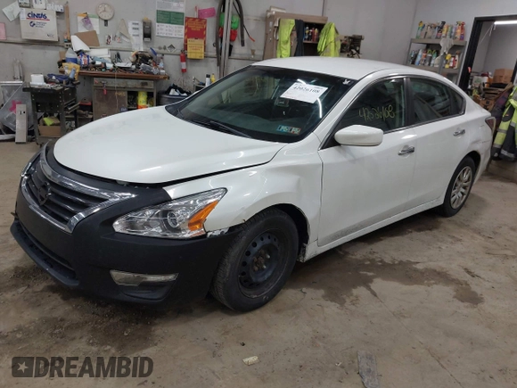 2014 Nissan Altima 2.5 with VIN 1N4AL3AP0EC420779, listed as a IAAI auction lot 42026108 with 180,024 mi miles. Bid and sale history available at carsss.com. Image 2.