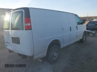 2008 Chevrolet Express Cargo Van with VIN 1GCGG25C381166060, listed as a IAAI auction lot 41889916 with 256,101 mi miles. Bid and sale history available at carsss.com. Image 4.