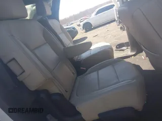 2022 Chevrolet Traverse LT z VIN 1GNEVHKW8NJ122749, wystawiony jako IAAI lot #41885902 z przebiegiem Nie podano mil oraz . Historia ofert i sprzedaży dostępna na DreamBid. Obrazek 8.