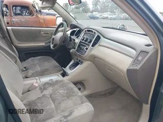 2005 Toyota Highlander with VIN JTEGD21A750108737, listed as a IAAI auction lot 42587921 with 207,233 mi miles and . Bid and sale history available at DreamBid. Image 5.
