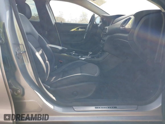 2019 Infiniti QX30 Luxe with VIN SJKCH5CRXKA011966, listed as a IAAI auction lot 40800082 with 56,138 mi miles and . Bid and sale history available at DreamBid. Image 5.