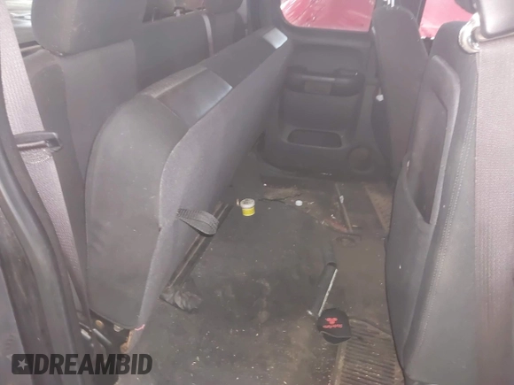 2010 Chevrolet Silverado 1500 LS with VIN 1GCSKREAXAZ161901, listed as a IAAI auction lot 41502944 with 289,439 mi miles and . Bid and sale history available at DreamBid. Image 8.