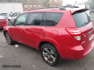 2011 Toyota RAV4 Sport with VIN JTMRF4DV2B5049788, listed as a IAAI auction lot 40578883 with 203,848 mi miles. Bid and sale history available at carsss.com. Image 15.