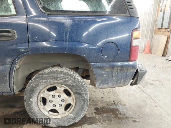 2002 Chevrolet Tahoe LT z VIN 1GNEK13ZX2J181158, wystawiony jako IAAI lot #41529179 z przebiegiem 156 505 mil mil oraz . Historia ofert i sprzedaży dostępna na DreamBid. Obrazek 6.
