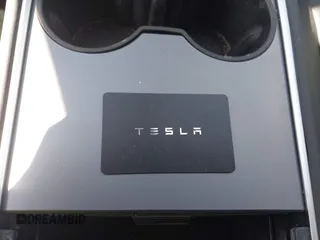 2022 Tesla Model Y Long Range z VIN 7SAYGAEE9NF574634, wystawiony jako IAAI lot #42040719 z przebiegiem 29 675 mil mil oraz . Historia ofert i sprzedaży dostępna na DreamBid. Obrazek 11.