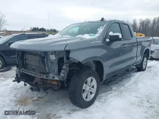 2019 Chevrolet Silverado 1500 LT with VIN 1GCRYDED2KZ308384, listed as a IAAI auction lot 41596693 with 61,162 mi miles. Bid and sale history available at carsss.com. Image 2.