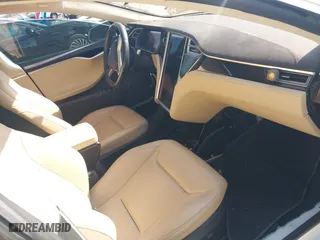2016 Tesla Model S 70 kWh Battery with VIN 5YJSA1E16GF129997, listed as a IAAI auction lot 42108270 with 1 mi miles. Bid and sale history available at carsss.com. Image 5.