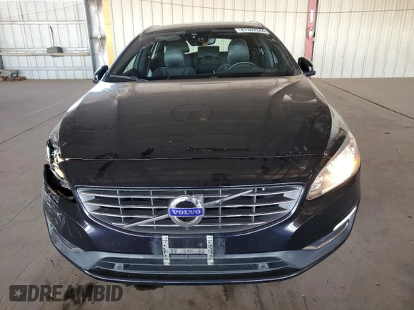 2017 Volvo V60 Premier with VIN YV140MEK7H1338322, listed as a Copart auction lot 87402344 with 58,365 mi miles and Salvage Title. Bid and sale history available at carsss.com. Image 5.