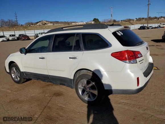 2014 Subaru Outback 2.5i Limited with VIN 4S4BRCPCXE3261945, listed as a Copart auction lot 47247555 with 208,111 mi miles and Clean Title. Bid and sale history available at carsss.com. Image 2.
