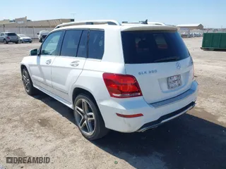 2014 Mercedes-Benz GLK-Class GLK 350 with VIN WDCGG8JB3EG299565, listed as a IAAI auction lot 41743659 with 198,245 mi miles. Bid and sale history available at carsss.com. Image 3.
