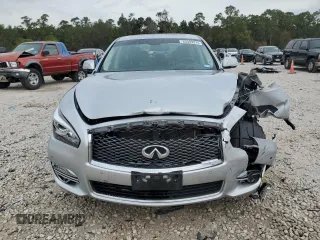 2018 Infiniti Q70 Luxe with VIN JN1BY1AR5JM220722, listed as a Copart auction lot 83309374 with 67,543 mi miles and Salvage title. Bid and sale history available at DreamBid. Image 5.