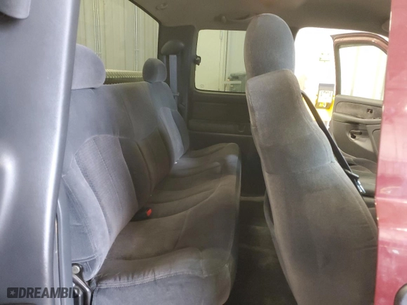 2000 Chevrolet Silverado 1500 LS with VIN 1GCEK19T8YE209097, listed as a Copart auction lot 43940845 with 103,571 mi miles and Clean Title. Bid and sale history available at carsss.com. Image 10.