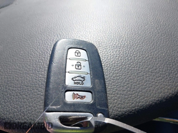 2011 Kia Optima SX z VIN KNAGR4A60B5126988, wystawiony jako IAAI lot #42313244 z przebiegiem 152 661 mil mil oraz . Historia ofert i sprzedaży dostępna na DreamBid. Obrazek 11.