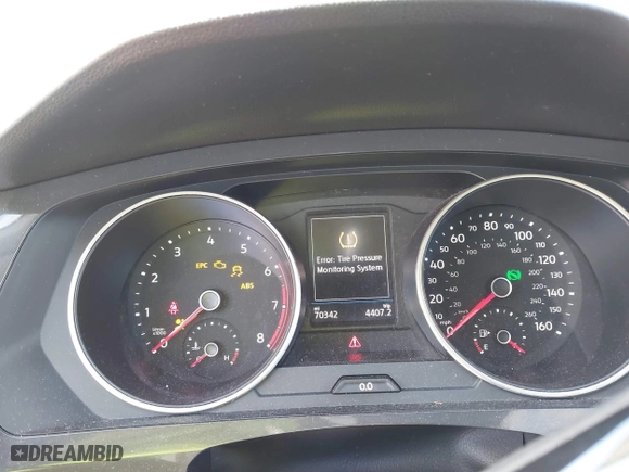 2020 Volkswagen Tiguan S with VIN 3VV1B7AX2LM133073, listed as a IAAI auction lot 41340634 with 70,342 mi miles. Bid and sale history available at carsss.com. Image 7.