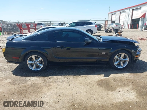 2006 Ford Mustang GT Deluxe with VIN 1ZVHT82H965254102, listed as a IAAI auction lot 41984368 with 185,498 mi miles. Bid and sale history available at carsss.com. Image 14.