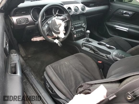 2017 Ford Mustang GT z VIN 1FA6P8CFXH5212459, wystawiony jako Copart lot #56038425 z przebiegiem 175 696 mil mil oraz Szkoda całkowita • Salvage title. Historia ofert i sprzedaży dostępna na DreamBid. Obrazek 8.