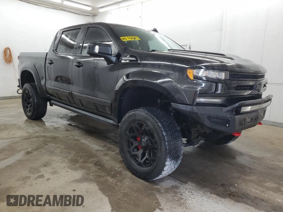 2020 Chevrolet Silverado 1500 LTZ with VIN 1GCUYGEL2LZ104009, listed as a Copart auction lot 68456944 with 39,001 mi miles and Salvage Title. Bid and sale history available at DreamBid. Image 4.